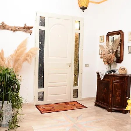 Santa Lucia Alojamento de Acomodação e Pequeno-almoço Dorgali