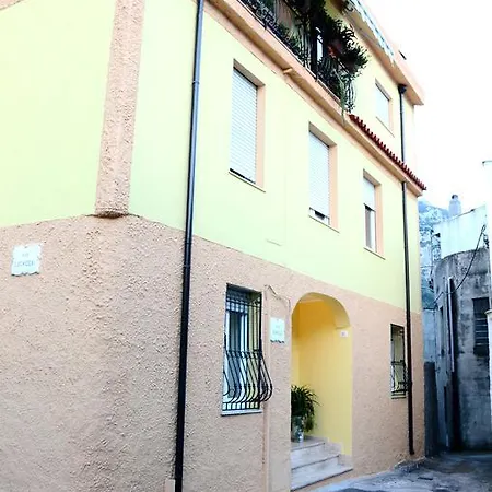 Santa Lucia Bed and breakfast *